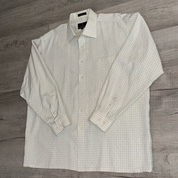 Montagut (Paris) - Sand Washed, Fine Cotton Dress Shirt - Picture 3 of 6